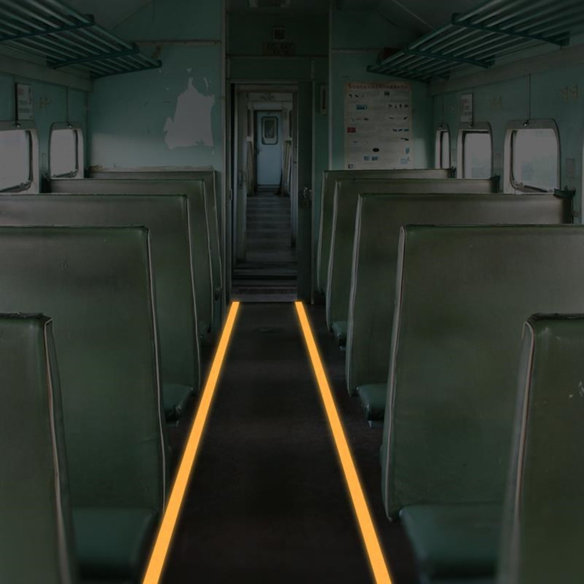 Φωσφοριζέ ταινία σε τρένο